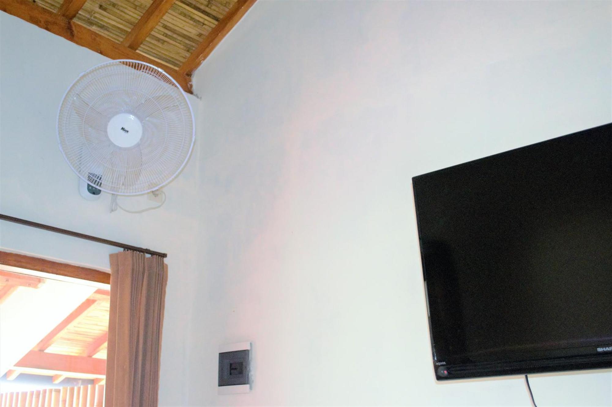 Alden Beach House Sekotong Exterior photo