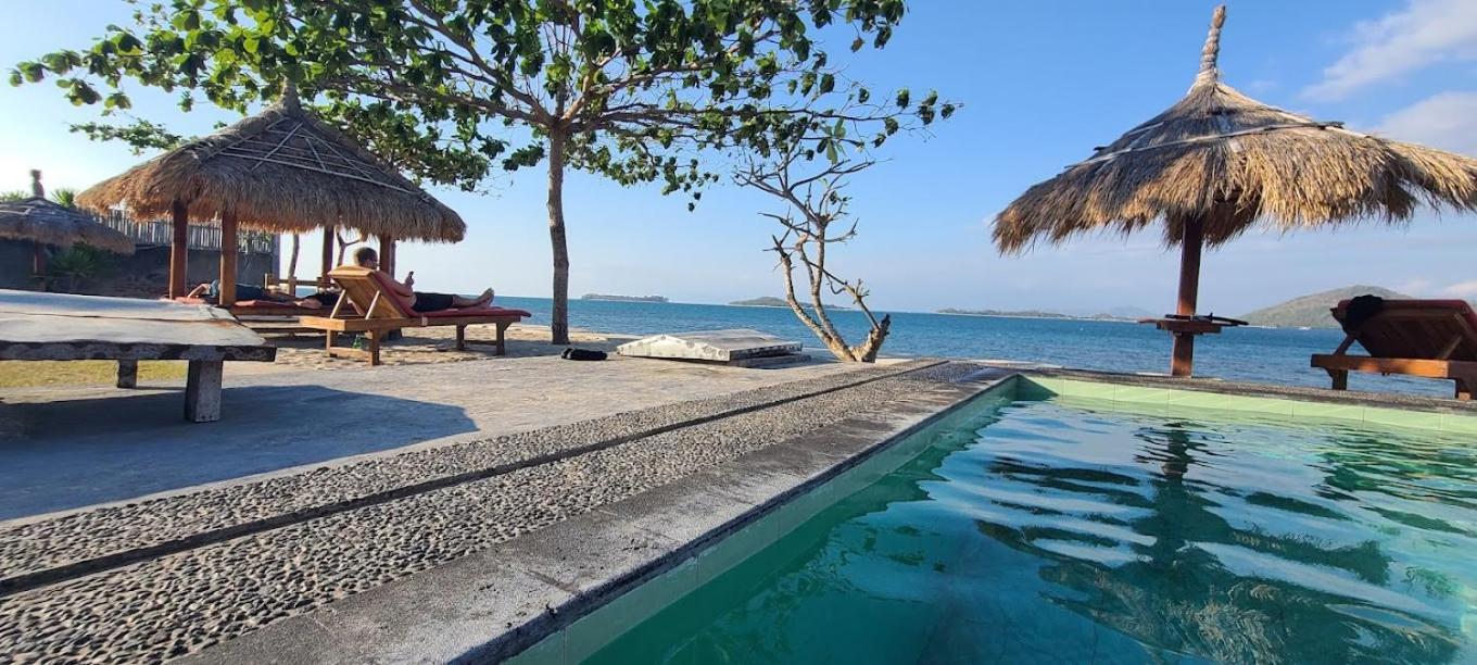 Alden Beach House Sekotong Exterior photo