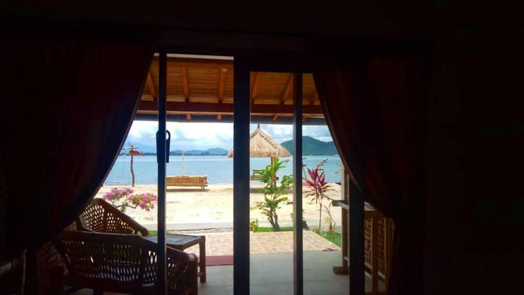 Alden Beach House Sekotong Exterior photo