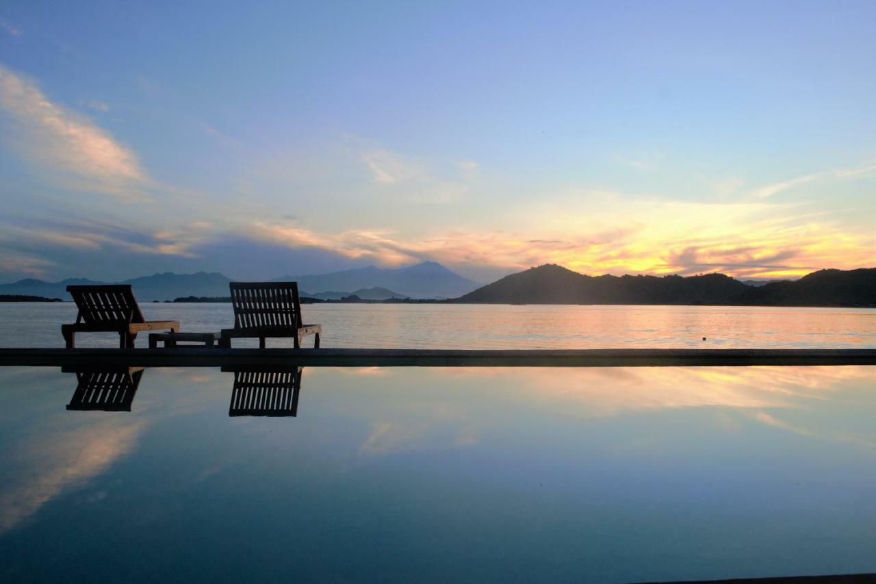 Alden Beach House Sekotong Exterior photo